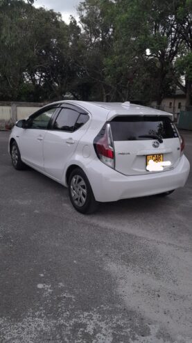 Toyota Aqua 2015