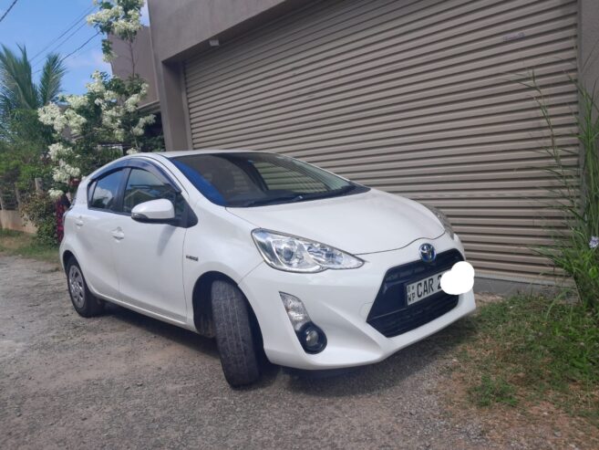 Toyota Aqua 2015