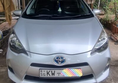 Toyota Aqua 2012