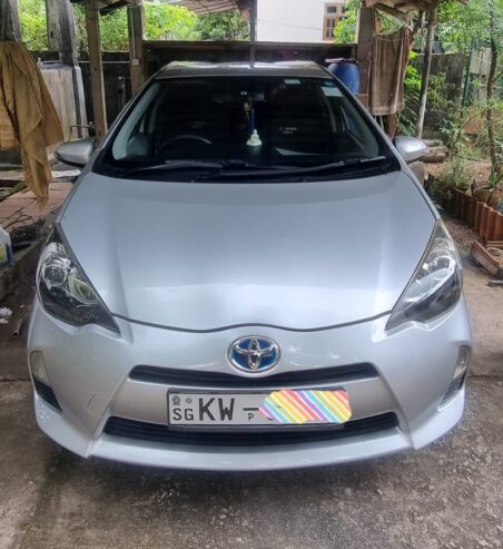 Toyota Aqua 2012
