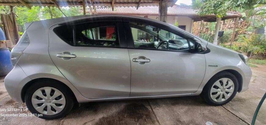 Toyota Aqua 2012