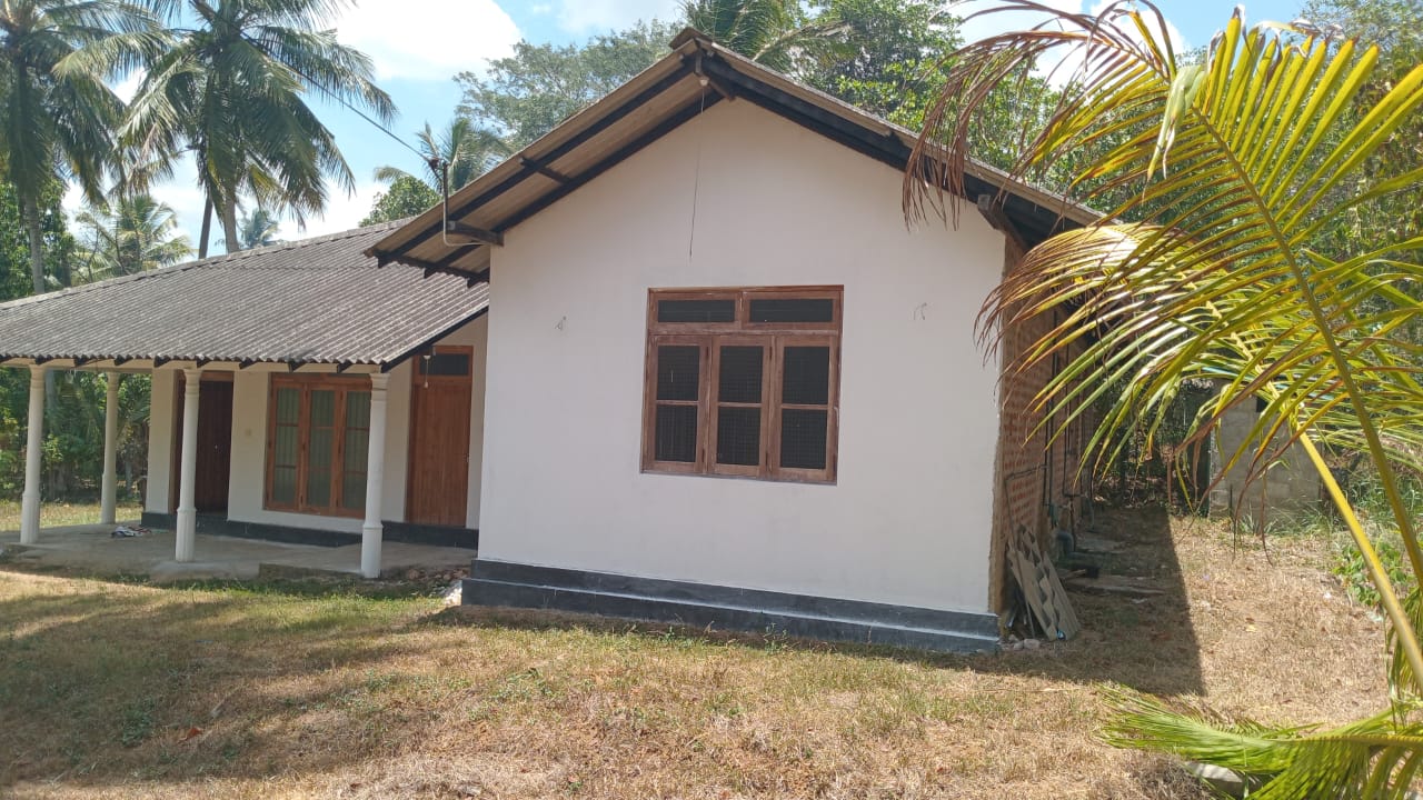 House with Land for Sale Narammala