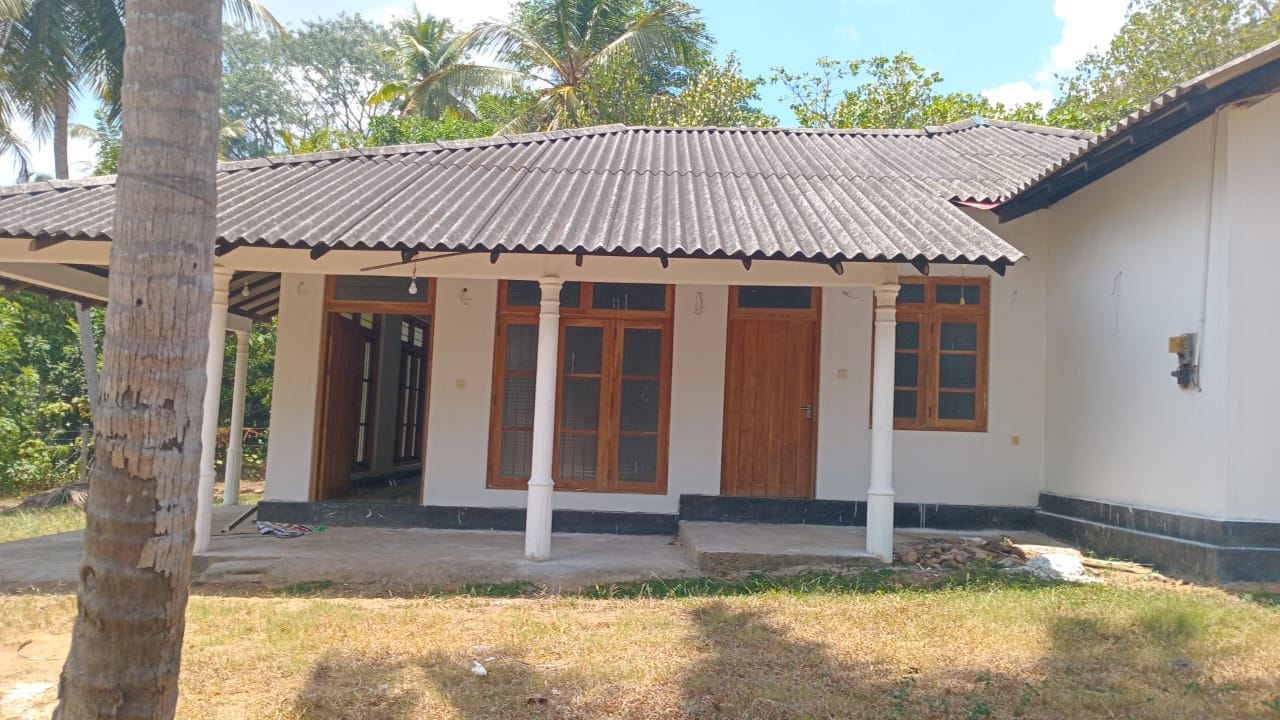 House with Land for Sale Narammala