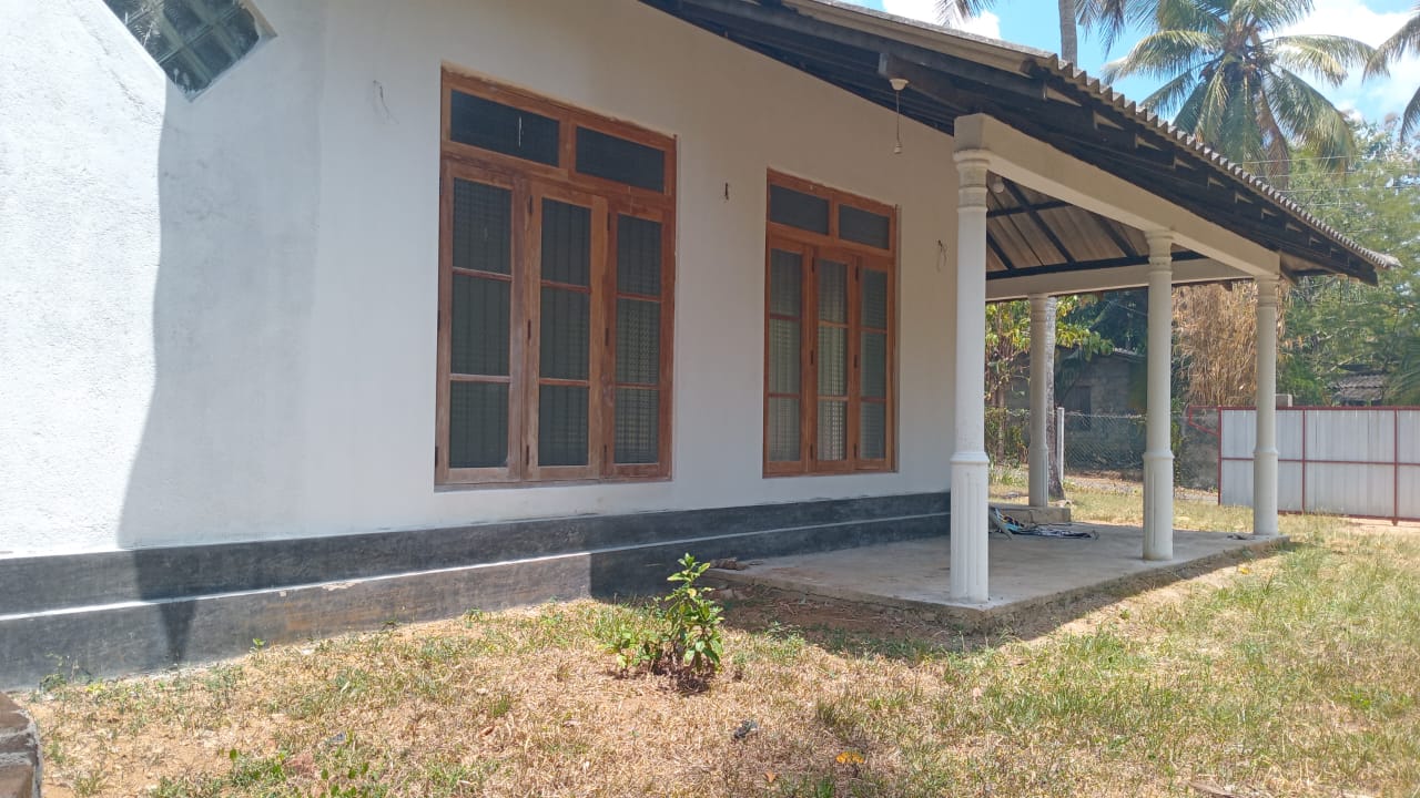 House with Land for Sale Narammala
