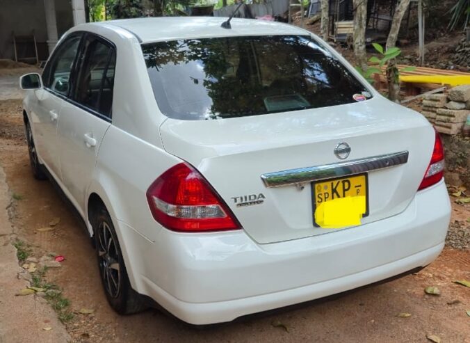 Nissan Tiida 2007