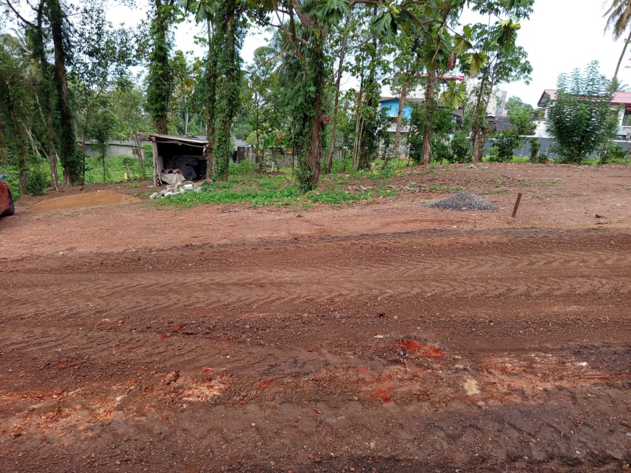 Land for Sale in Makola