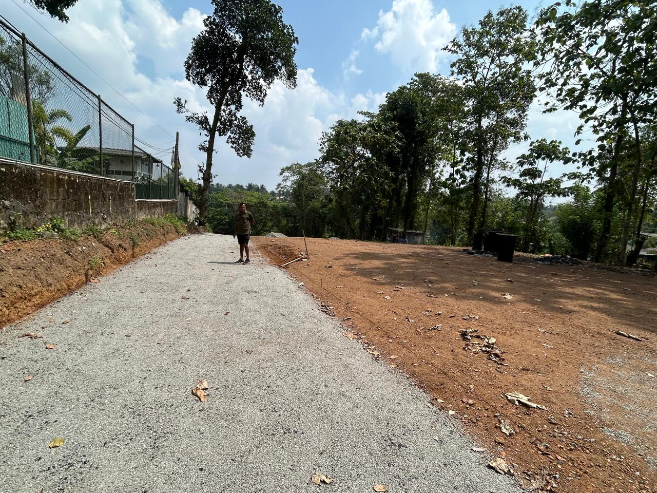 Land for Sale in Makola