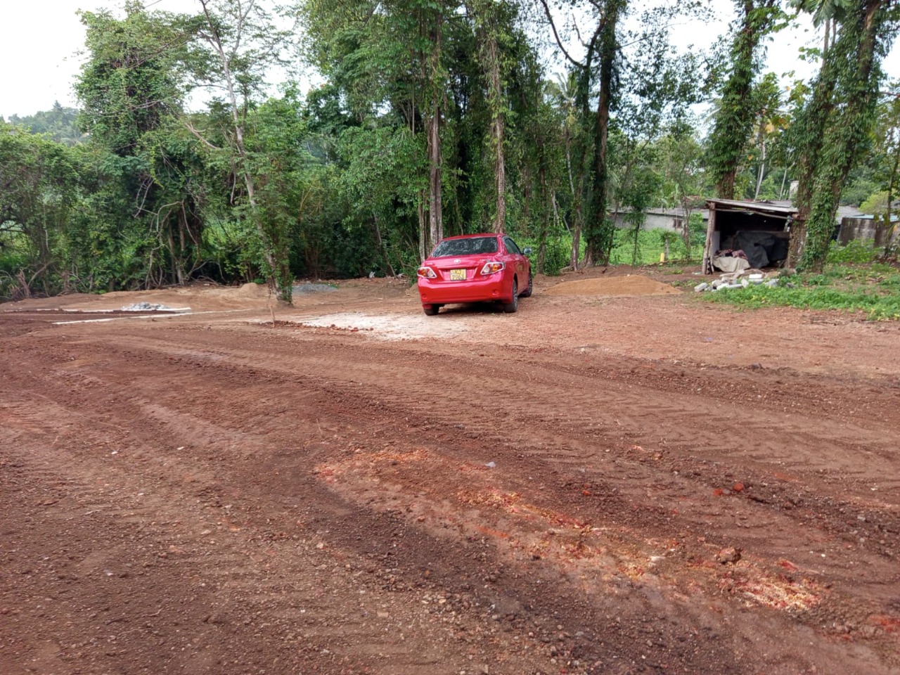 Land for Sale in Makola