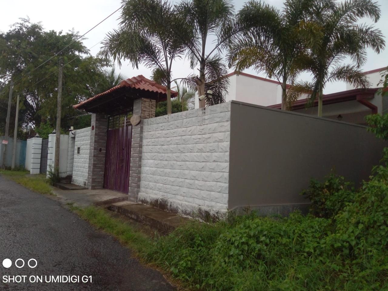 Spacious 3-Bedroom House for Sale in Ambalangoda Town