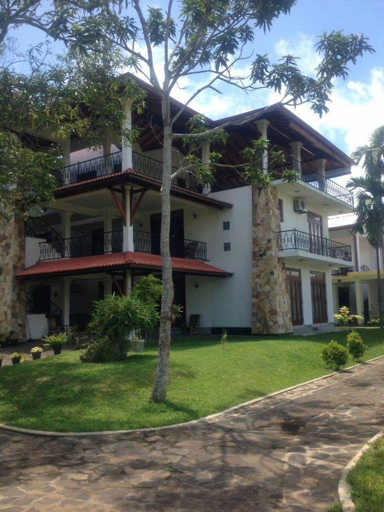 Hotel for Rent Hikkaduwa