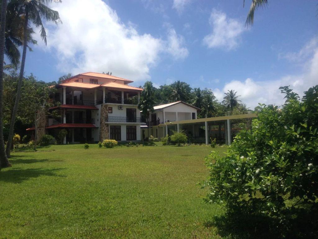 Hotel for Rent Hikkaduwa