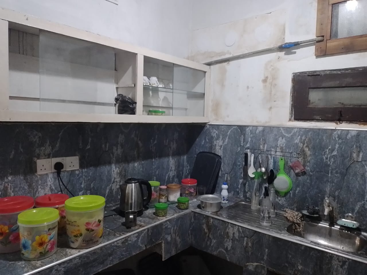 කොළොන්නාව නිවසක් විකිණීමට