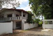 Five Bed Roomed Spacious Land with House in Battaramulla for Sale