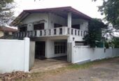 Five Bed Roomed Spacious Land with House in Battaramulla for Sale