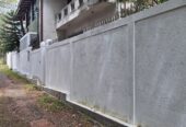 Five Bed Roomed Spacious Land with House in Battaramulla for Sale