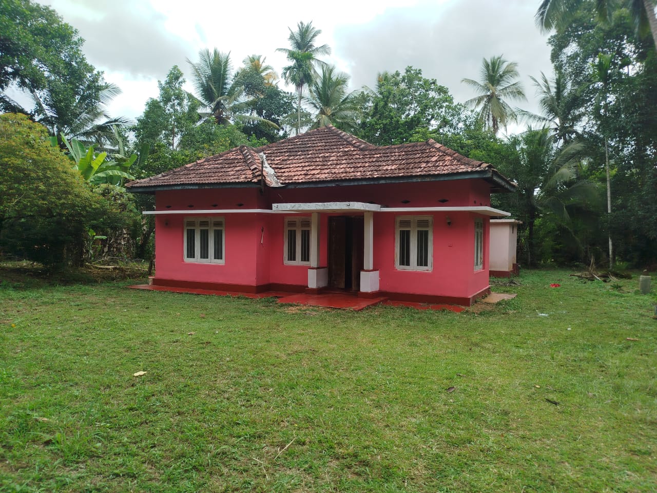 Land with House for Sale Narammala