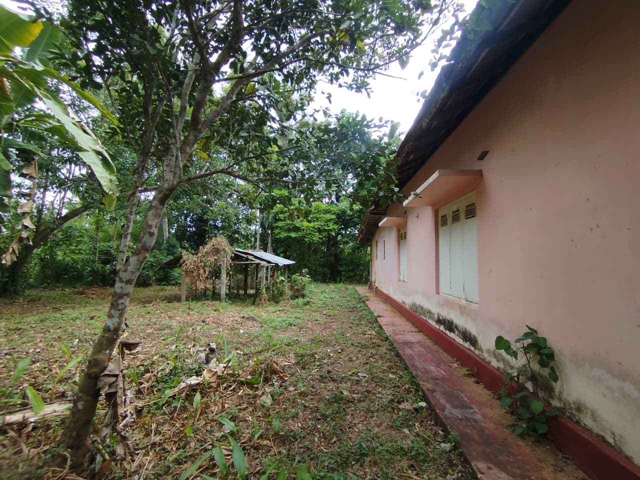 Land with House for Sale Narammala
