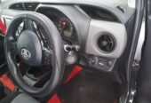 Toyota Vitz 2015