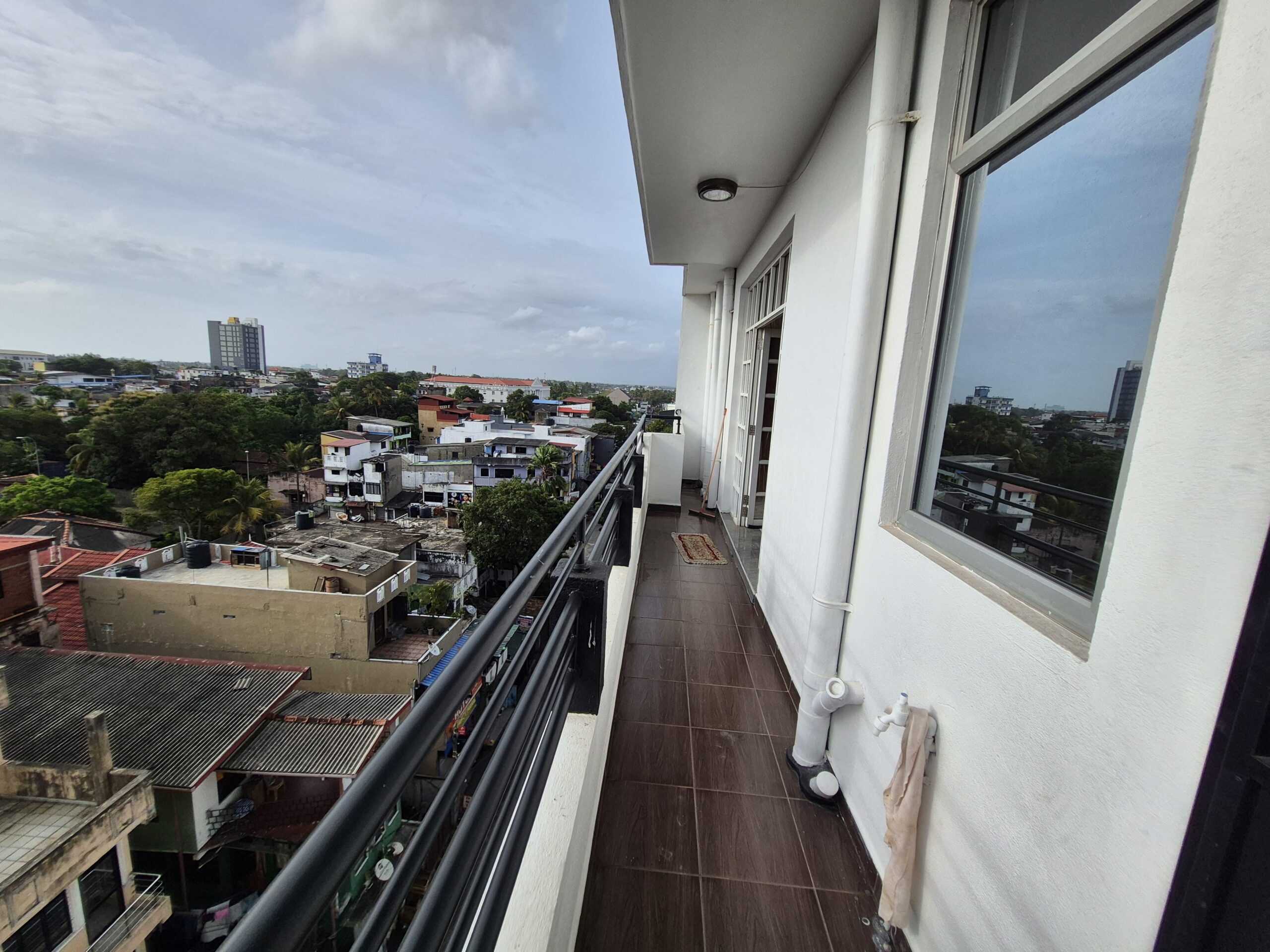 02 Bed Room Semi Furniture Apartment Sale Colombo 15