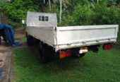 Isuzu Elf 1985