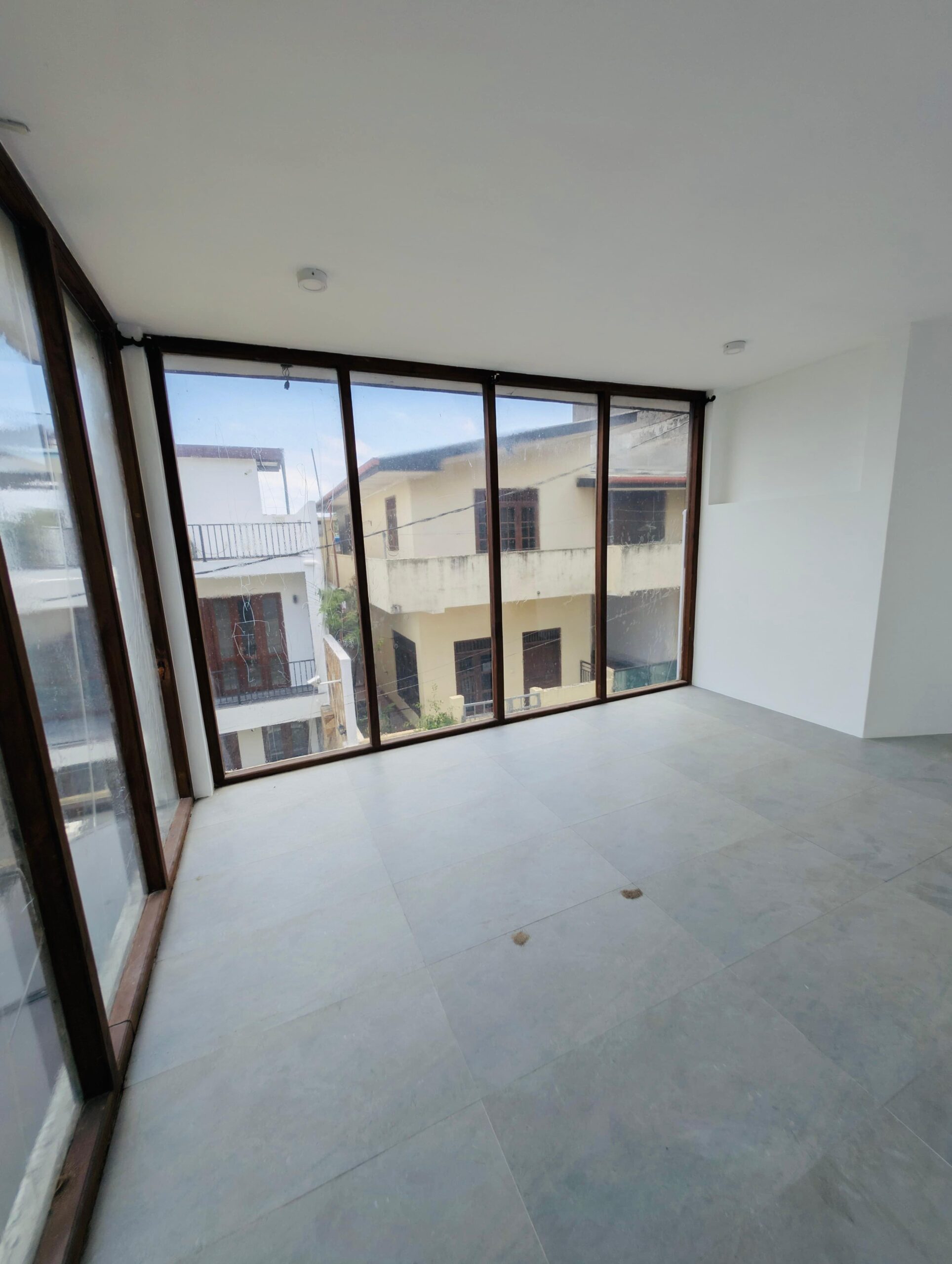 Architect-Designed Luxury House for Sale (Anandarama Road) Moratuwa