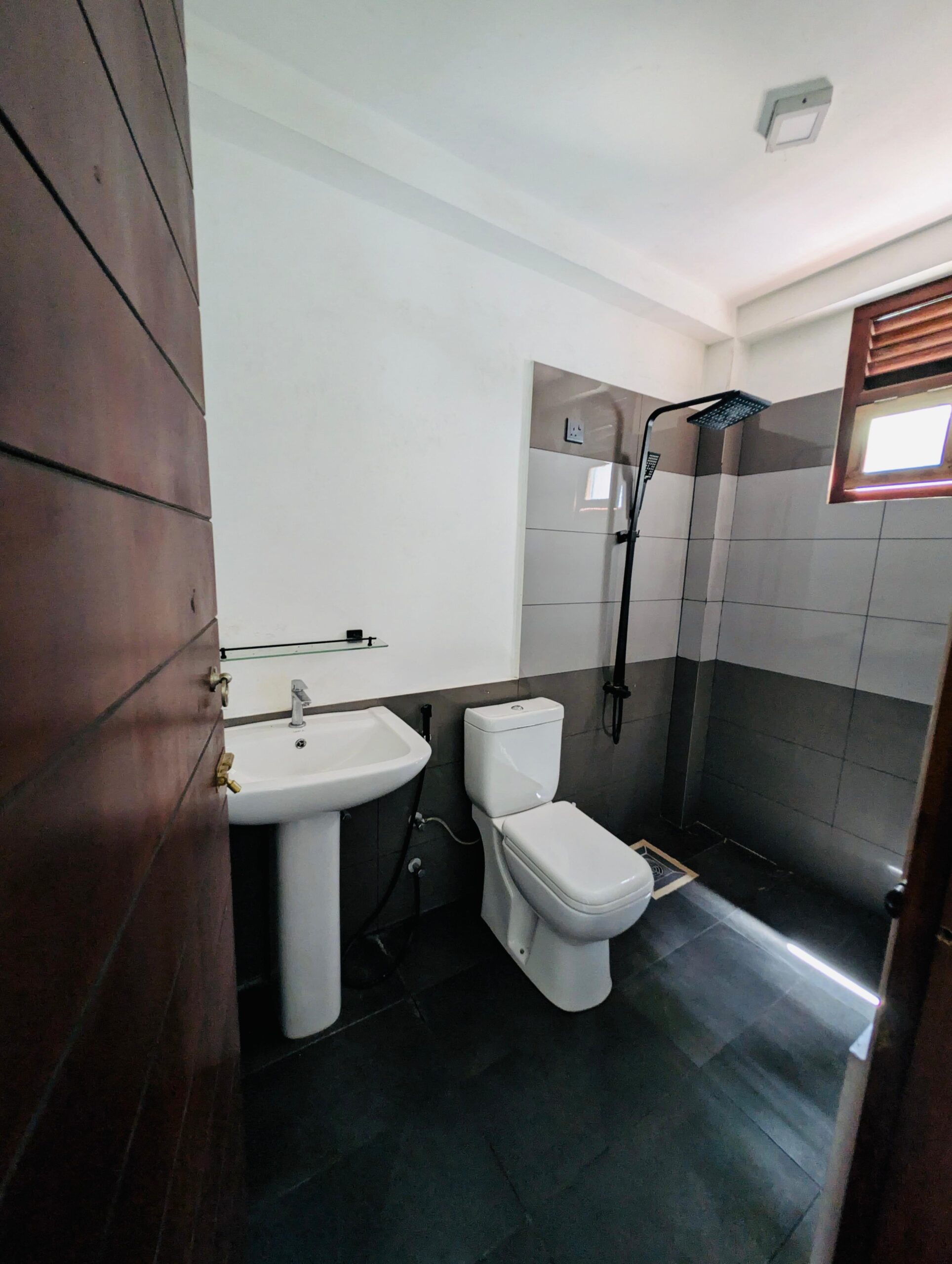 Architect-Designed Luxury House for Sale (Anandarama Road) Moratuwa