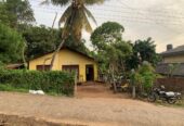 Land with House for Sale in Kadawatha Town