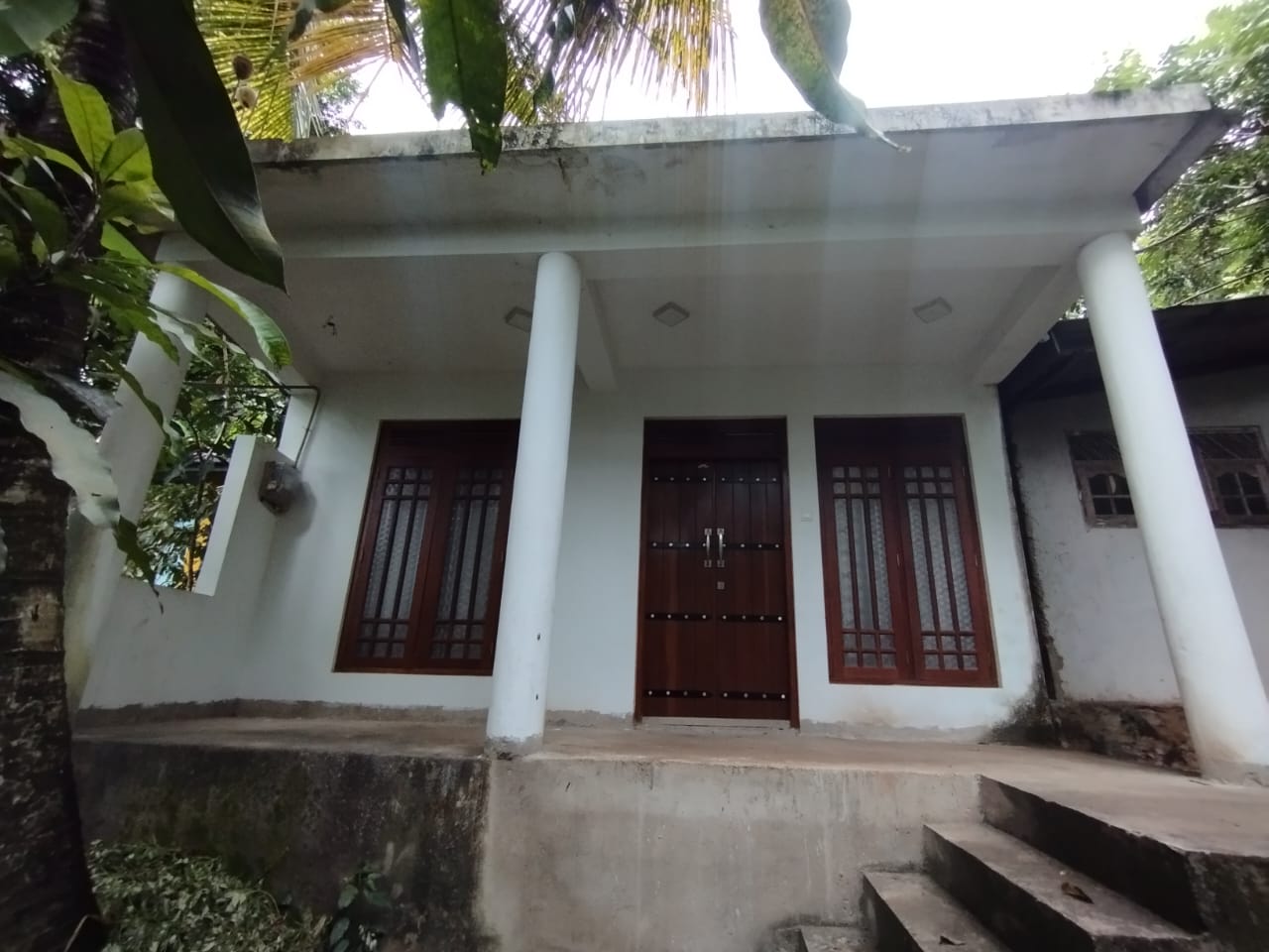 නිවසක් විකිණීමට – මහනුවර නගරය