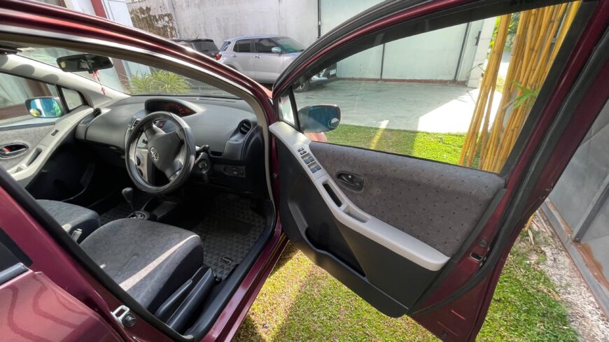 Toyota Vitz KSP-90 2010