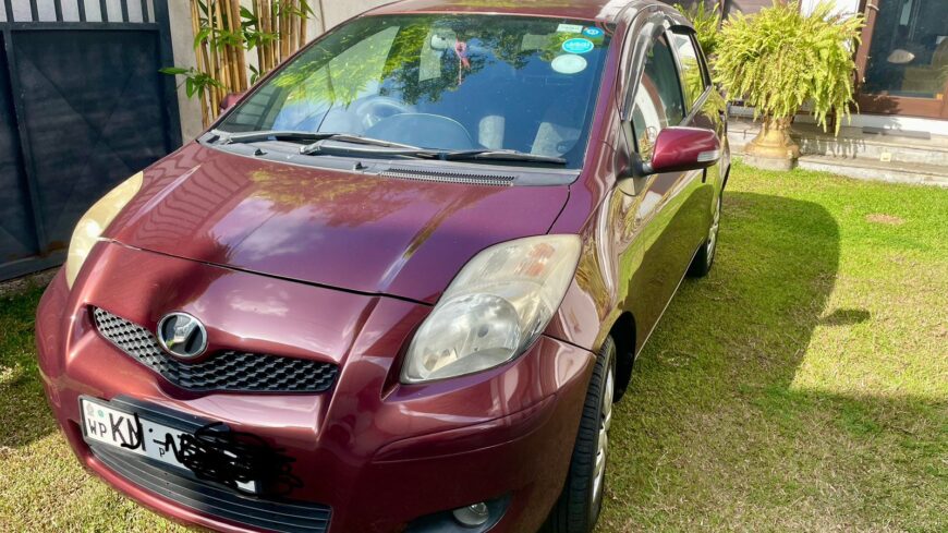 Toyota Vitz KSP-90 2010