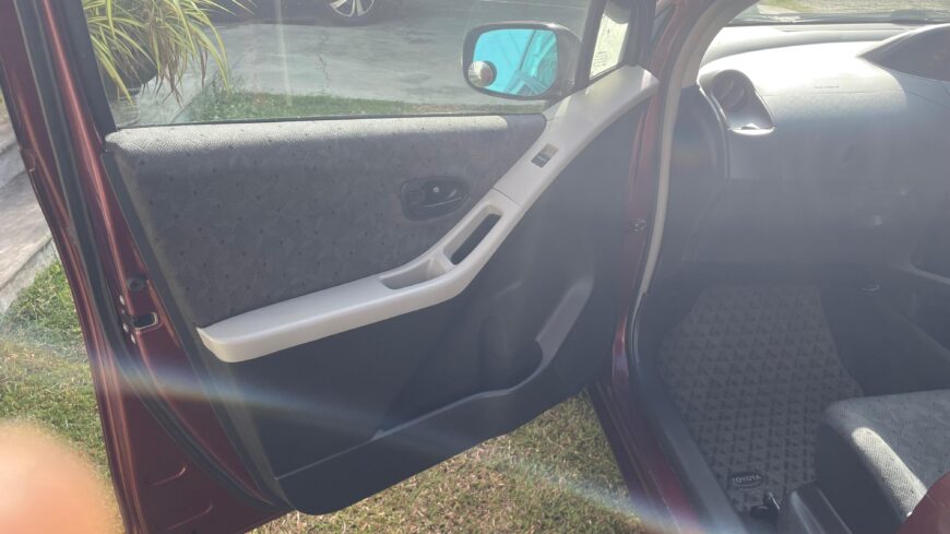 Toyota Vitz KSP-90 2010