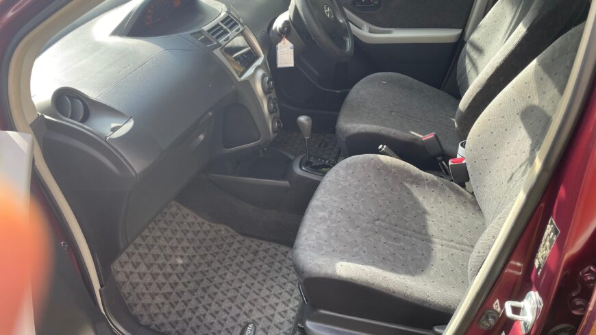 Toyota Vitz KSP-90 2010