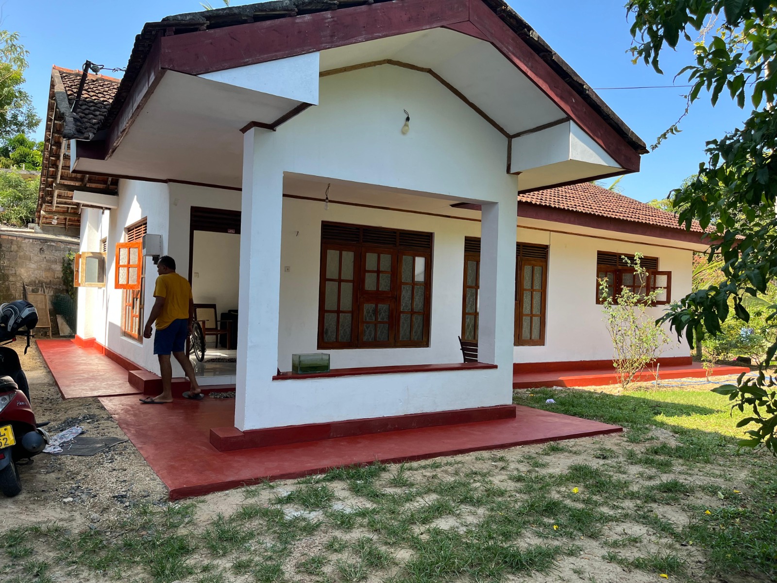 House with Land for Sale in Madiha Tourist Zone, Matara