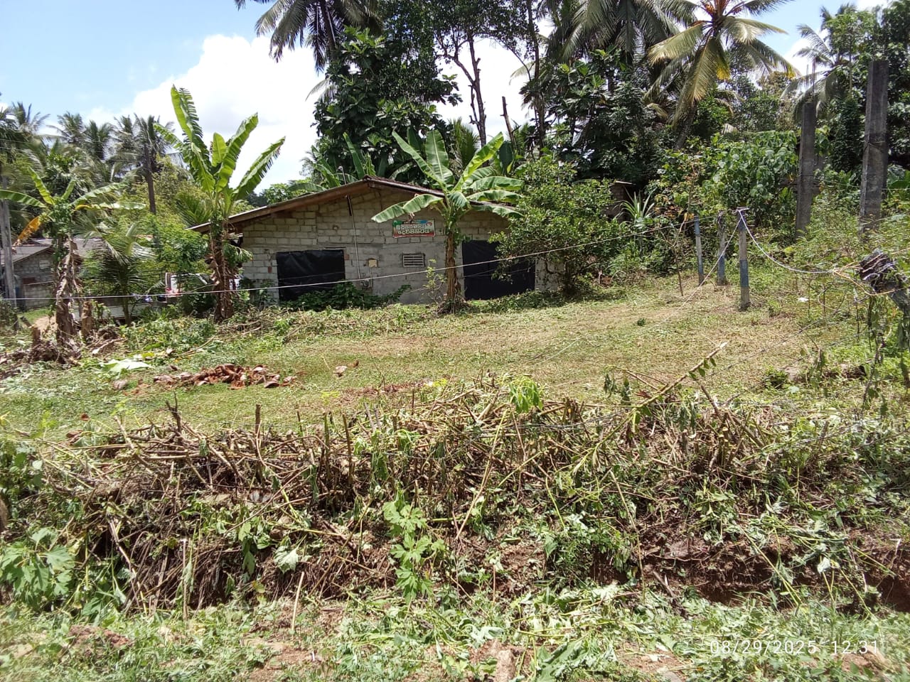 මොරගහහේනේ ඉඩමක් විකිණීමට ඇත