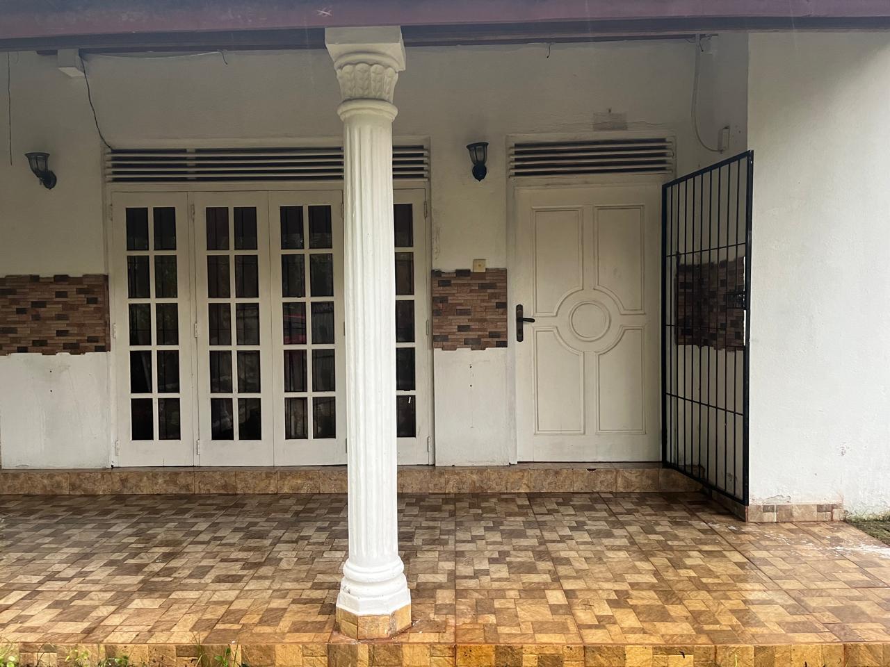 HOUSE FOR SALE IN PAMUNUGAMA, JA-ELA