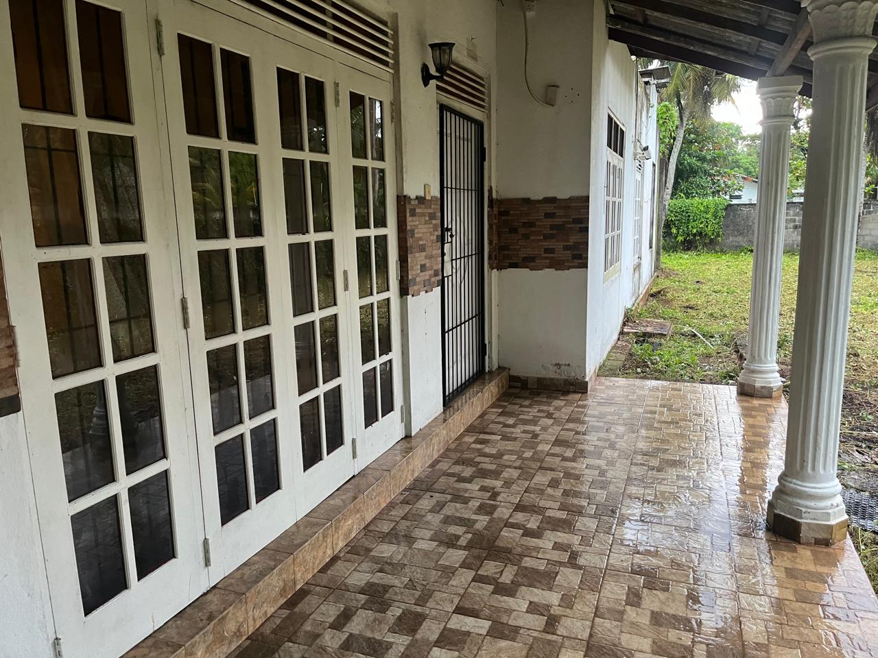HOUSE FOR SALE IN PAMUNUGAMA, JA-ELA