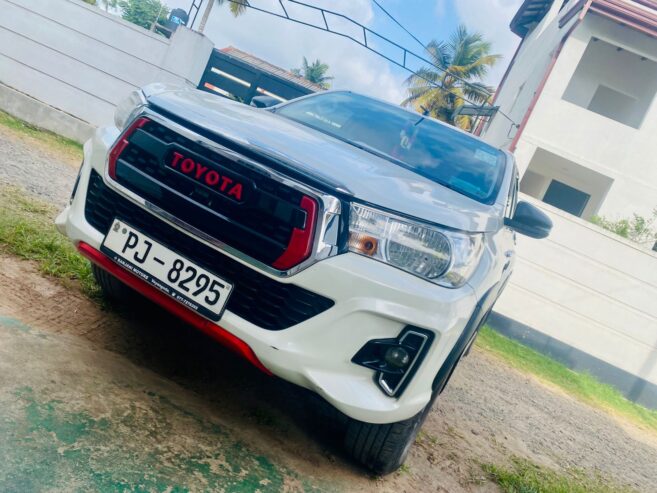 TOYOTA HILUX ROCCO