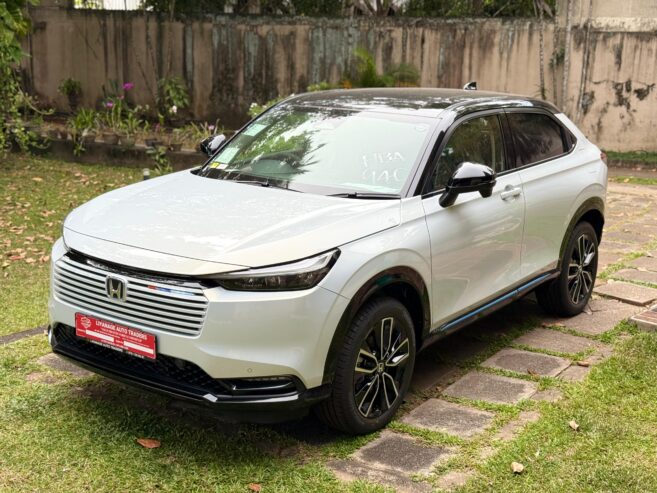 Honda Vezel Z PLAY 2025