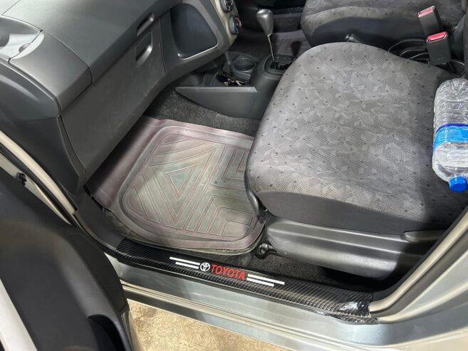 Toyota Vitz KSP90 2008