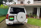 Mitsubishi Montero 2000