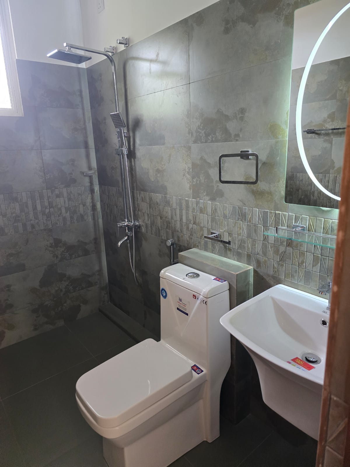 Brand New 5 Bedroom House For Sale Malabe