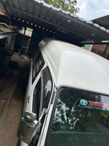 Toyota Hiace 2000
