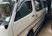 Toyota Hiace 2000