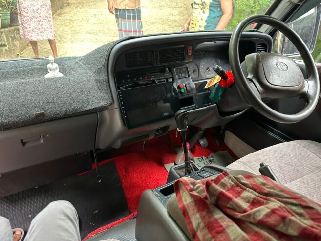 Toyota Hiace 2000
