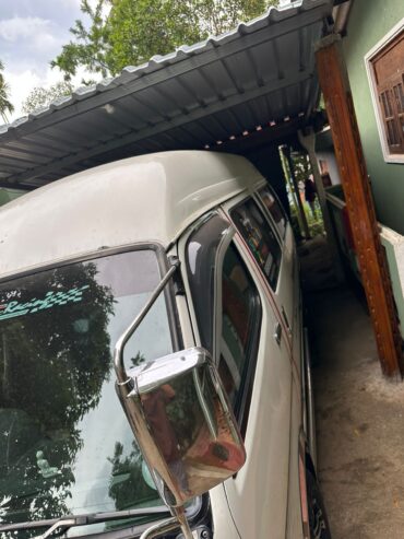 Toyota Hiace 2000