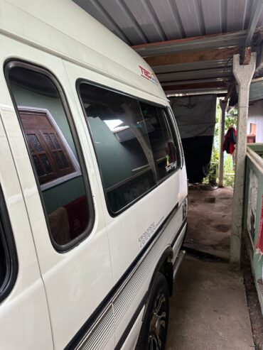 Toyota Hiace 2000