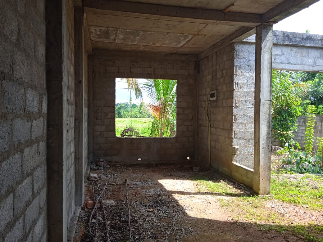 Land with House for Sale in සූරියගොඩ