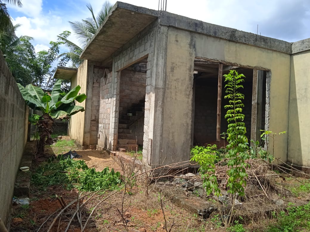 Land with House for Sale in සූරියගොඩ