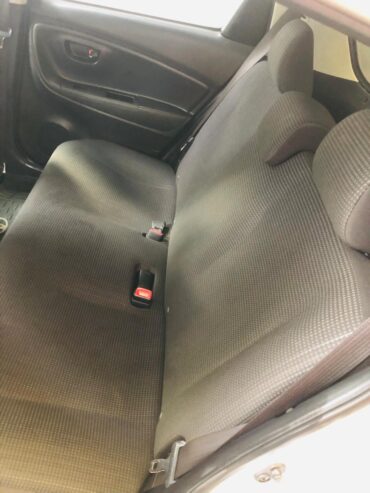 Toyota Vitz 2015