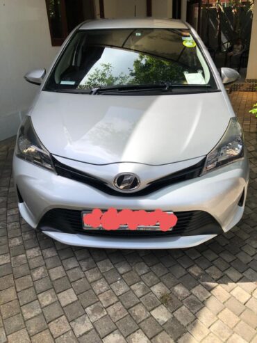 Toyota Vitz 2015